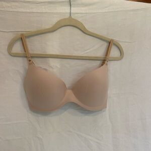 Wacoal, wireless nude bra, size 34D